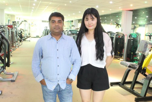 印度客户签约合影